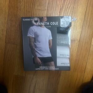 Kenneth Cole Classic Fit Crewneck T-Shirts - White